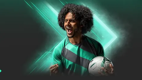 湖人众将齐心协力，詹姆斯蹲守底角无私执行无球战术